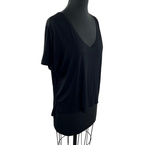 FEEL THE PIECE by Terre Jacobs Black V-Neckline Short Sleeve Casual T-Shirt M/L - Picture 2 of 8